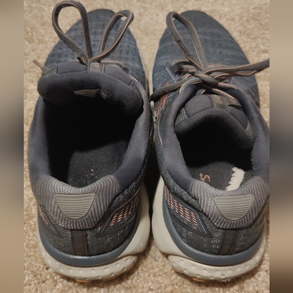 Brooks Ghost 12 Gray Size 9.5 - Picture 3 of 7